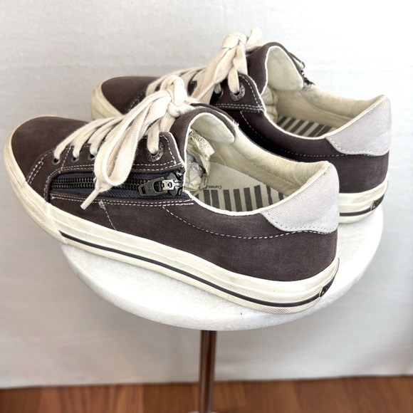 TAOS Women's Z-Soul Sneaker Shoe Support Comfort Grey Flat Canvas Lace Up 7.5 - Picture 5 of 13